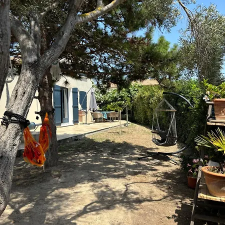 Maison De Vacances, Piscine Partagee Hébergement de vacances *
